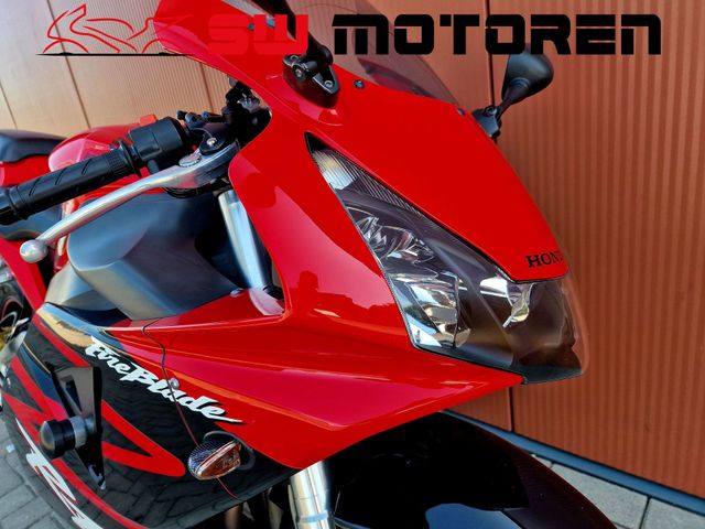 honda - cbr-900-rr-fireblade