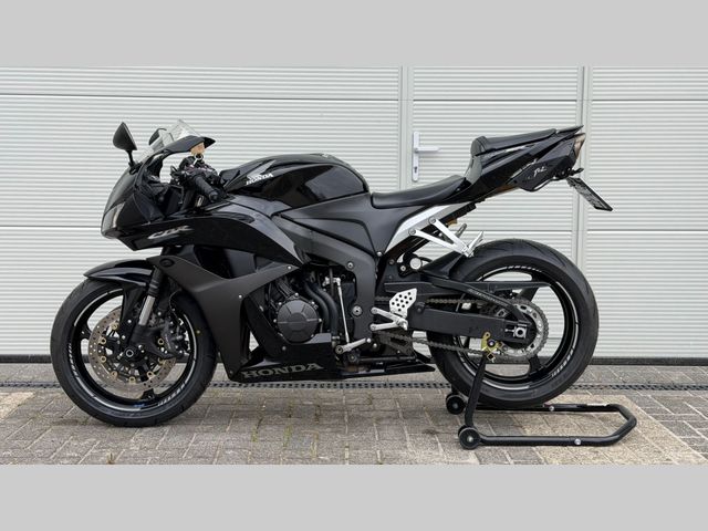 honda - cbr-600-rr