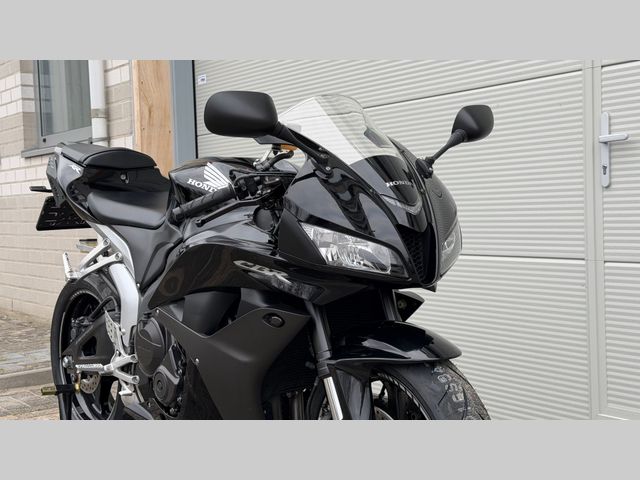honda - cbr-600-rr