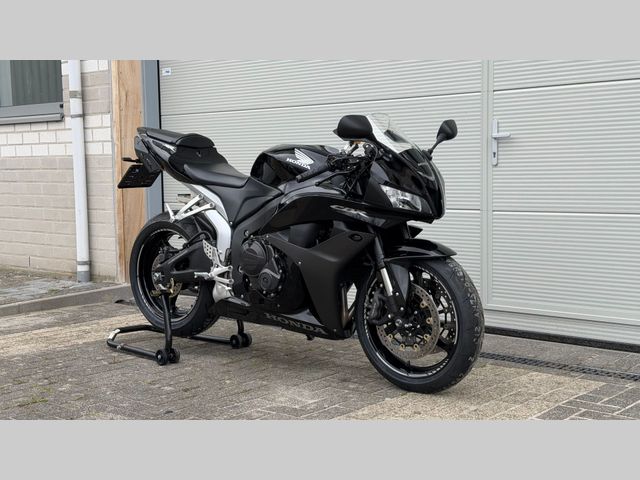 honda - cbr-600-rr