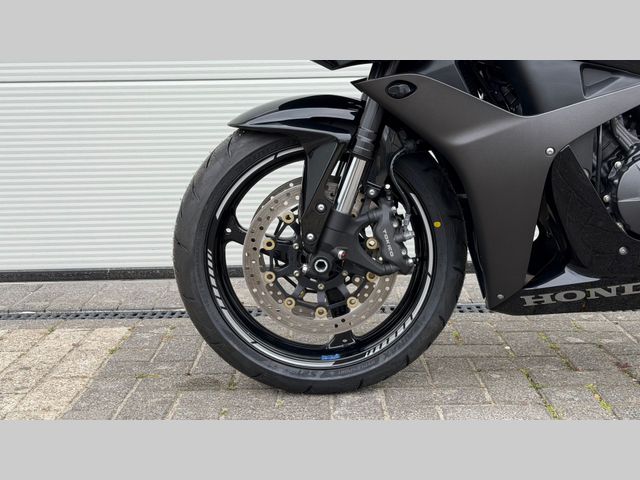 honda - cbr-600-rr