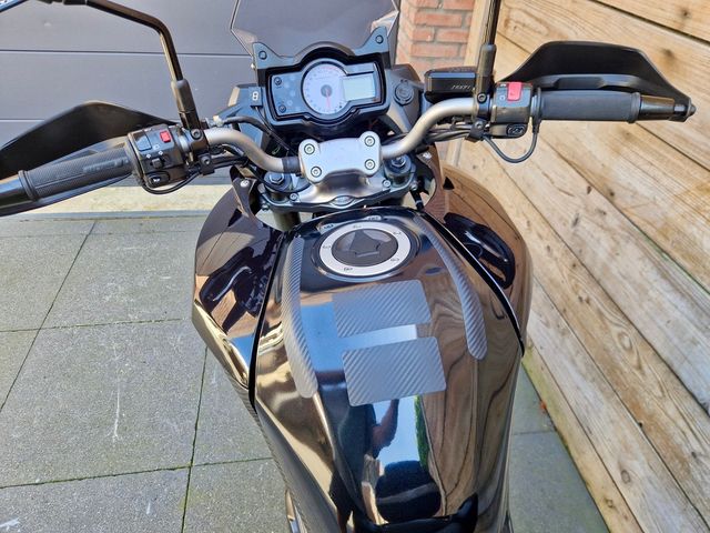 kawasaki - versys-650-abs