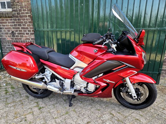 yamaha - fjr-1300