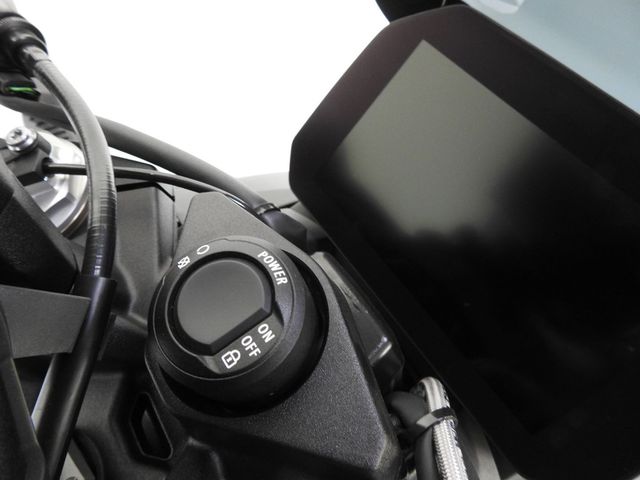 bmw - s-1000-r