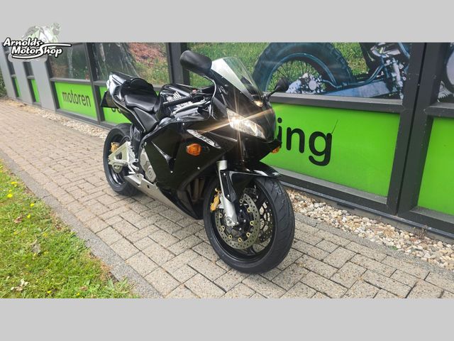 honda - cbr-600-rr