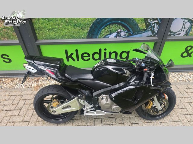 honda - cbr-600-rr