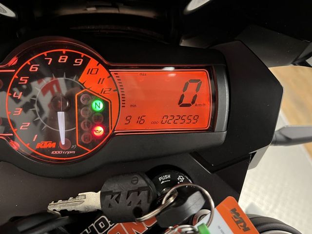 ktm - 990-supermoto-r