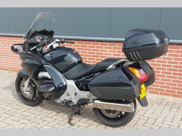 honda - st-1300-pan-european