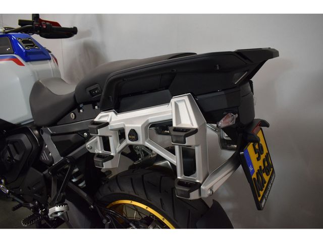 bmw - r-1300-gs-adventure