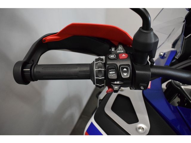 bmw - r-1300-gs-adventure