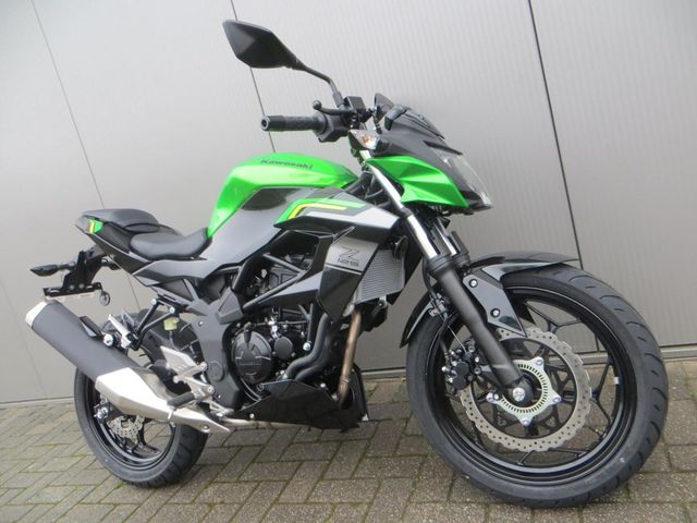kawasaki - z125