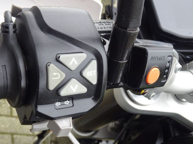 ktm - 690-duke-abs