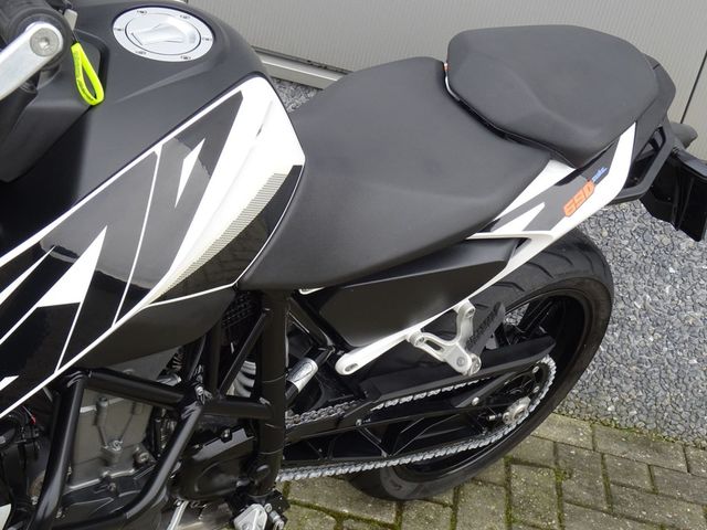 ktm - 690-duke-abs