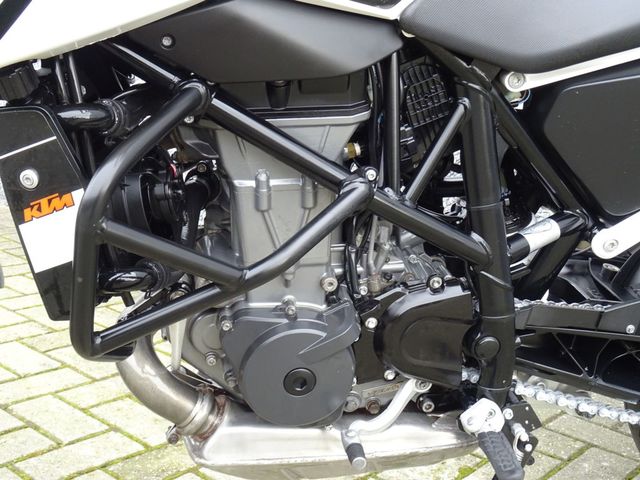 ktm - 690-duke-abs