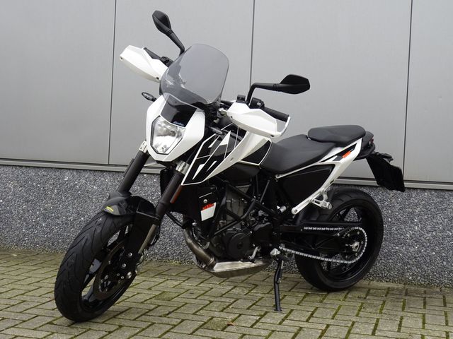 ktm - 690-duke-abs