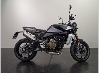 Husqvarna Svartpilen 801 2026 nieuw