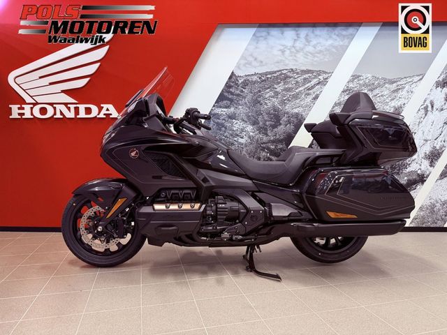 honda - gl-1800-goldwing-tour-dct