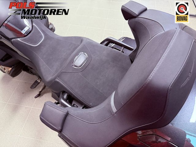 honda - gl-1800-goldwing-tour-dct