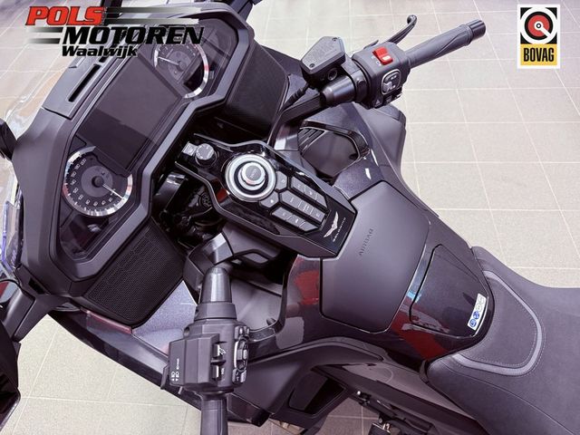 honda - gl-1800-goldwing-tour-dct