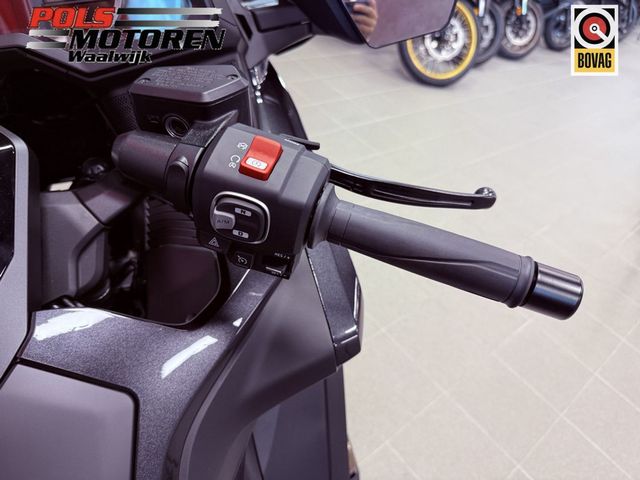 honda - gl-1800-goldwing-tour-dct