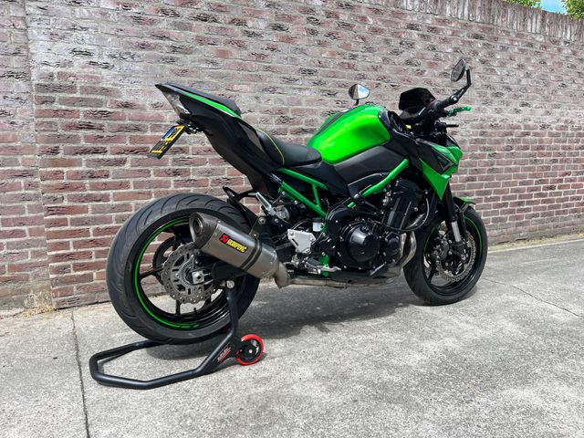 kawasaki - z900