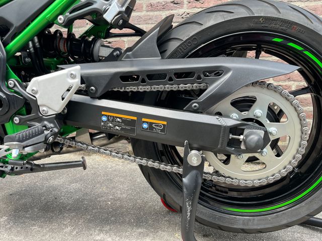 kawasaki - z900