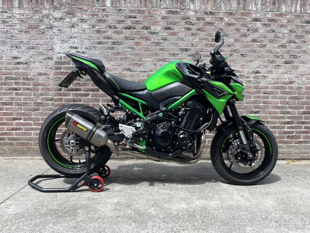 kawasaki - z900
