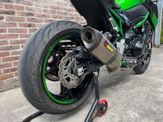 kawasaki - z900