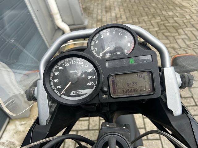 bmw - r-1200-gs