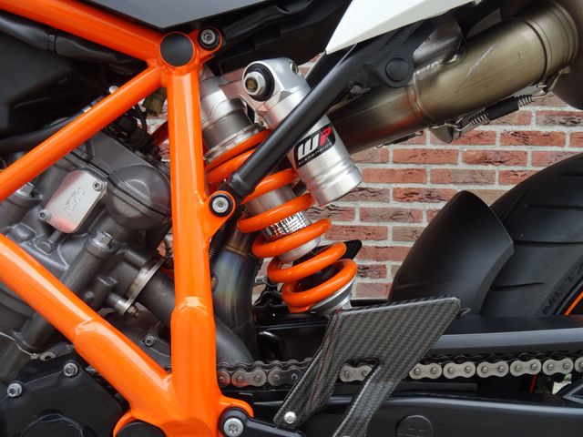 ktm - 990-super-duke-r