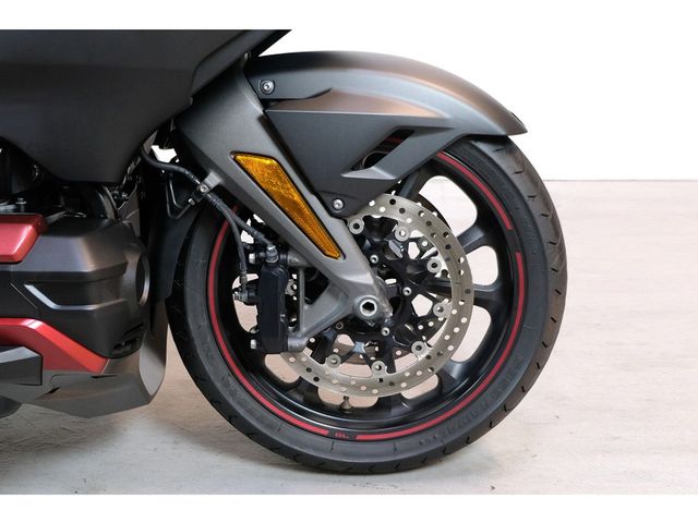 honda - gl-1800-goldwing-bagger-dct