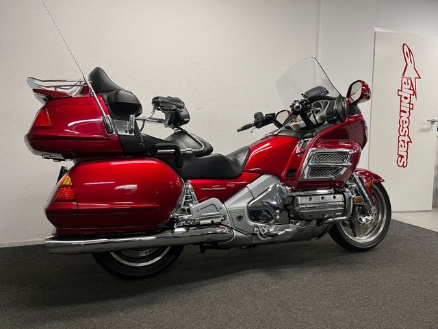 honda - gl-1800-goldwing