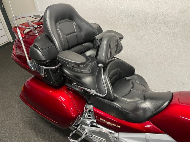 honda - gl-1800-goldwing