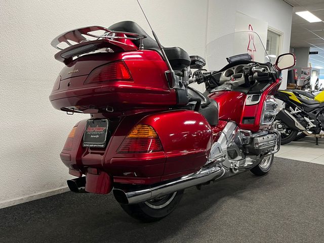 honda - gl-1800-goldwing