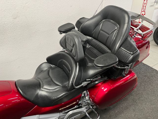 honda - gl-1800-goldwing