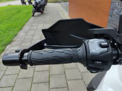 Suzuki V-Strom 1050 DE 2026 nieuw – foto 13 van 15