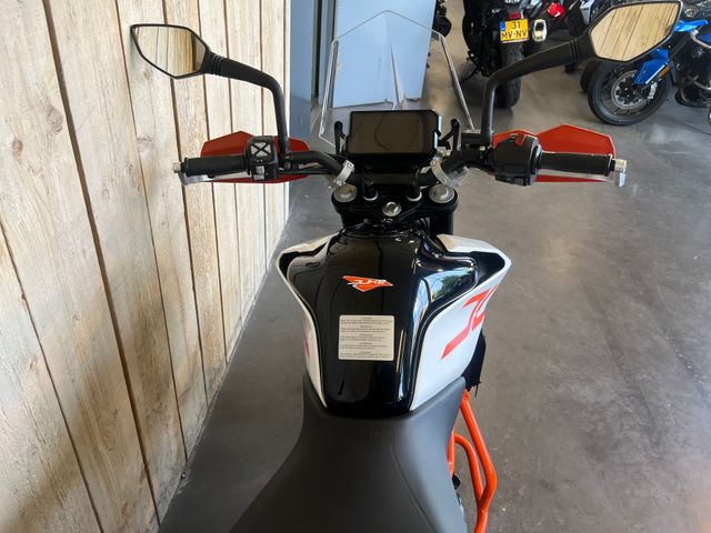 ktm - 390-duke-abs