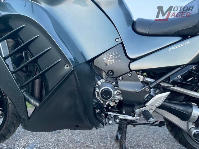 kawasaki - gtr-1400