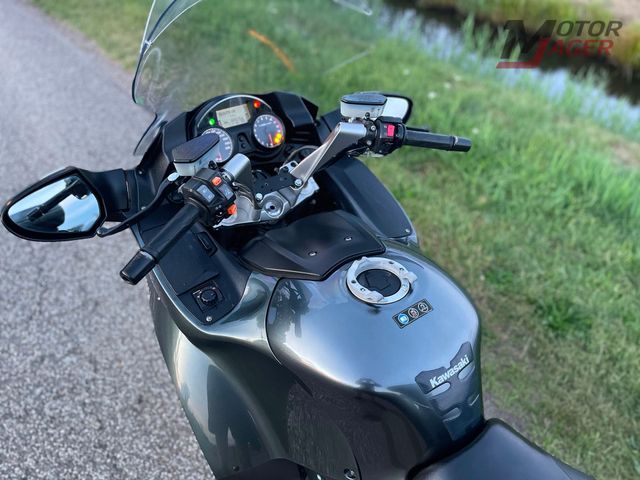 kawasaki - gtr-1400