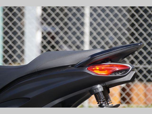 piaggio - beverly-400