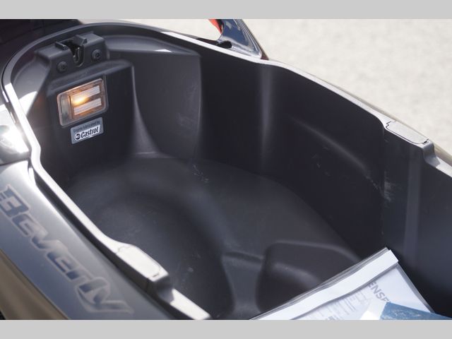 piaggio - beverly-400