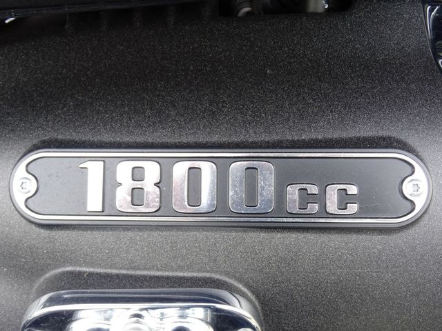 bmw - r-18-b
