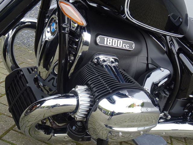 bmw - r-18-b