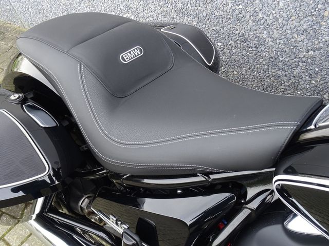 bmw - r-18-b