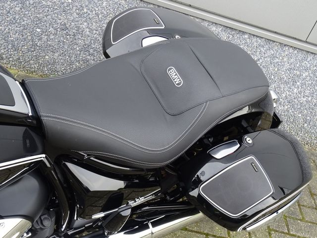 bmw - r-18-b