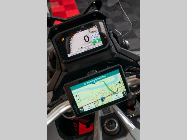 honda - x-adv