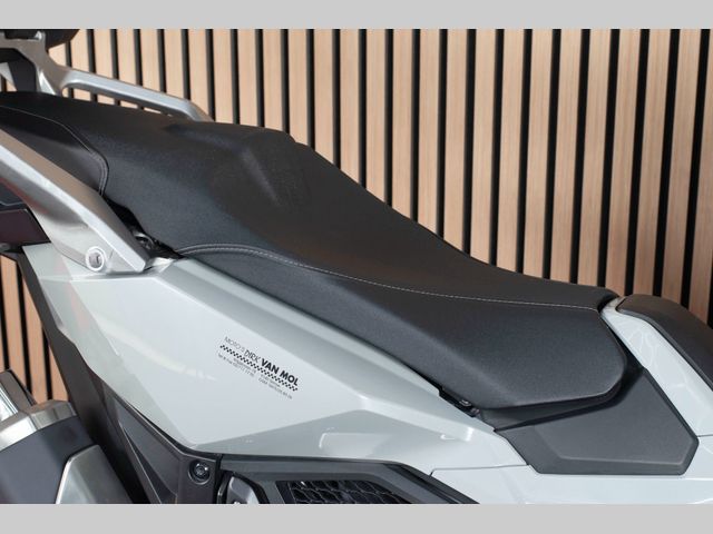 honda - x-adv