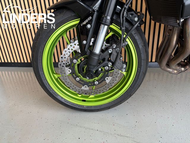 kawasaki - z900-performance