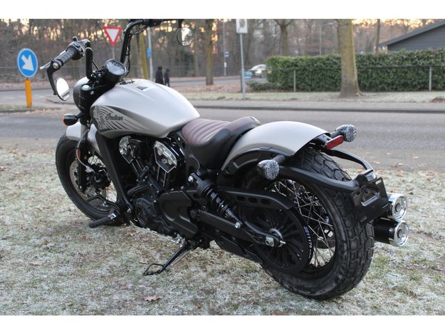 indian - scout-bobber-twenty