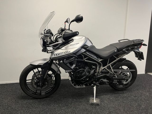 triumph - tiger-800-xrx
